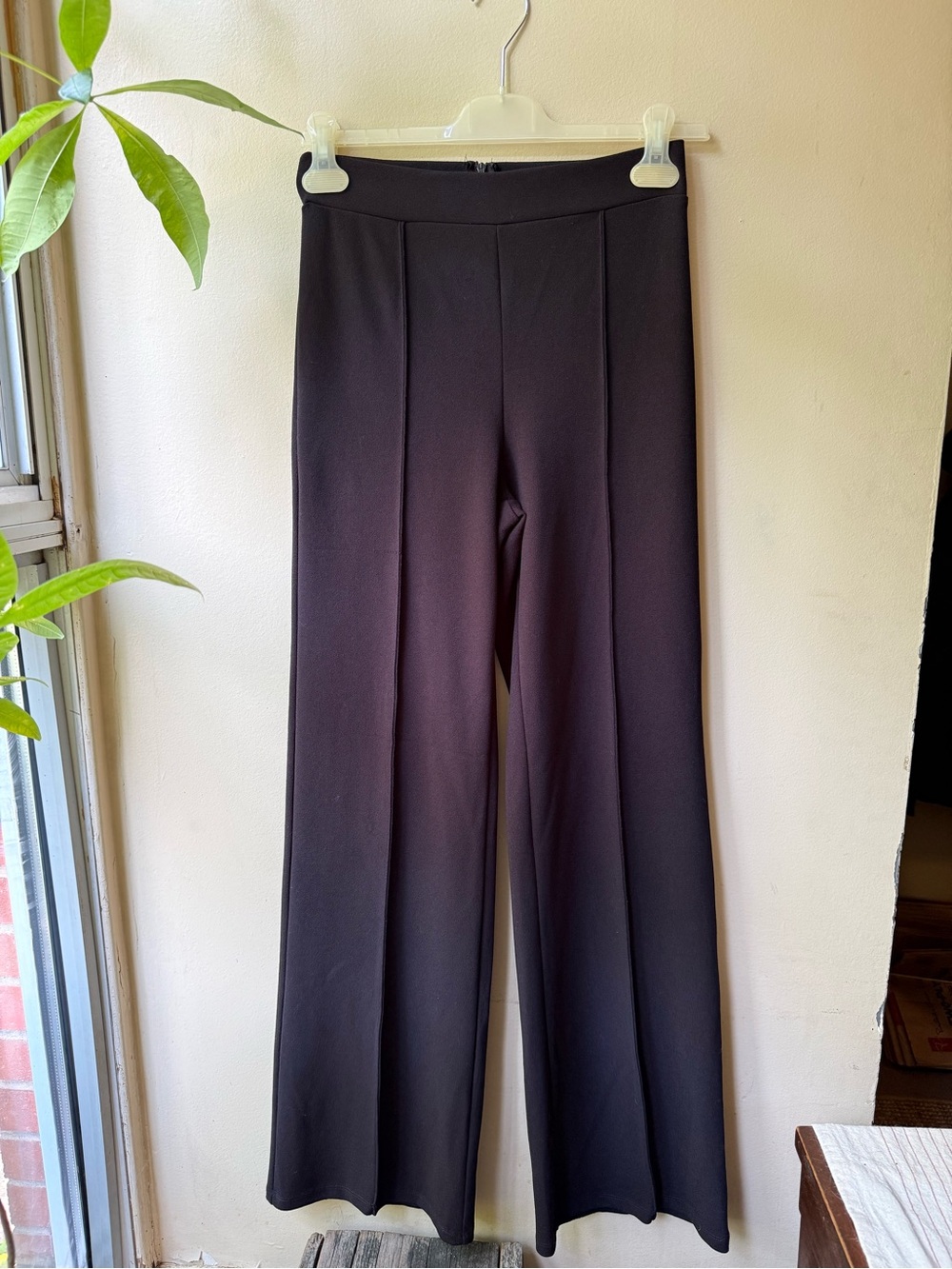Mendocino Black Wide-Leg High-Rise Pants